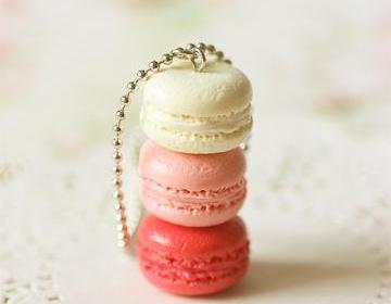 Macaron Jewelry - Trio Macarons Necklace - Pink Sweetie